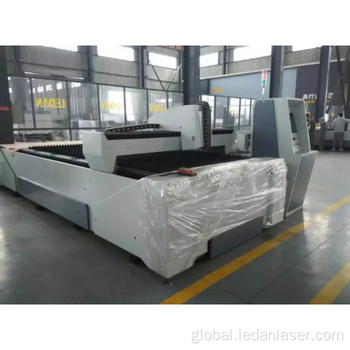 Cnc Fiber Laser Cutting Machine Ledan DFCS4020-6000WSingle-table fiber laser cutting machine Manufactory